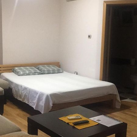 Apartman Snow White Novi Sad Exterior photo