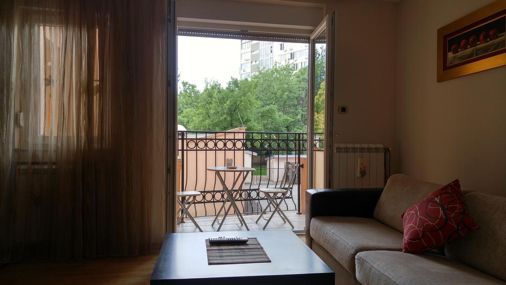 Apartman Snow White Apartment Novi Sad Exterior photo