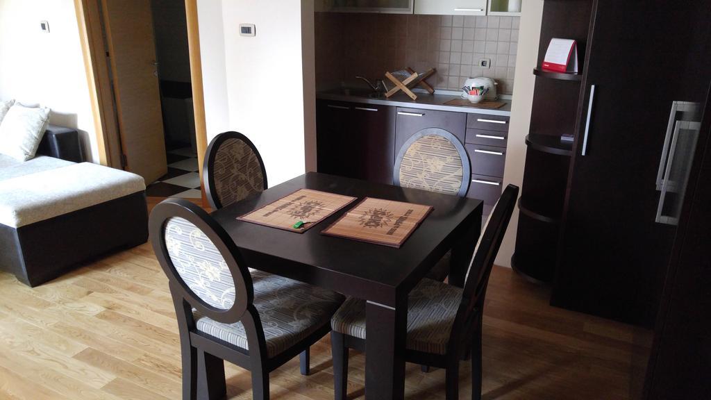 Apartman Snow White Novi Sad Exterior photo